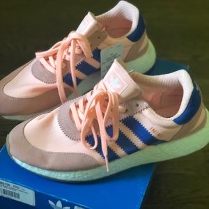 Adidas Womens Iniki Runner in Haze Coral